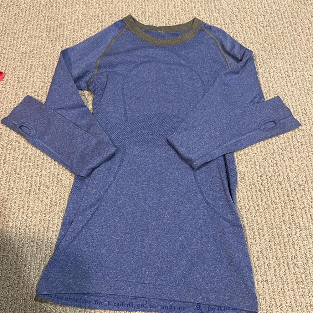 Gently used full length, long sleeve Lululemon swiftly in blue/grey